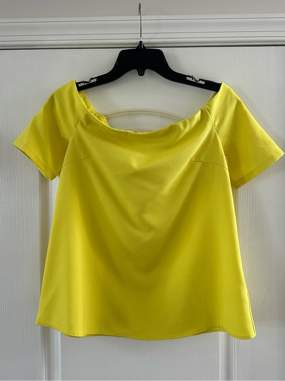 Dainty Hooligan Yellow Off-Shoulder Short Sleeve Top